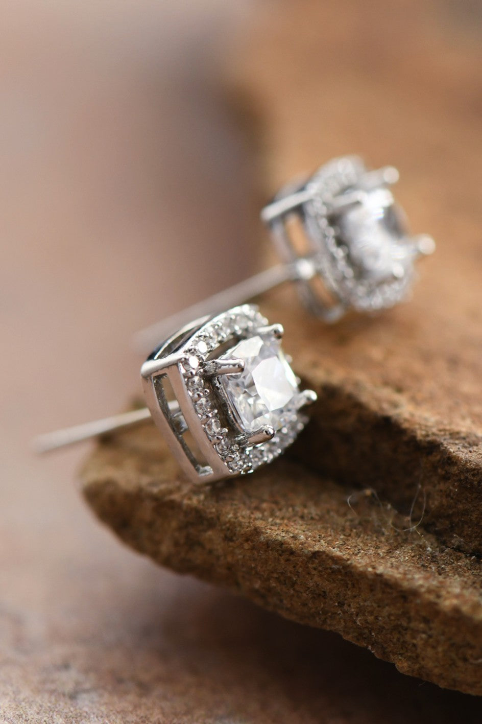 Dainty Square Stud Earrings