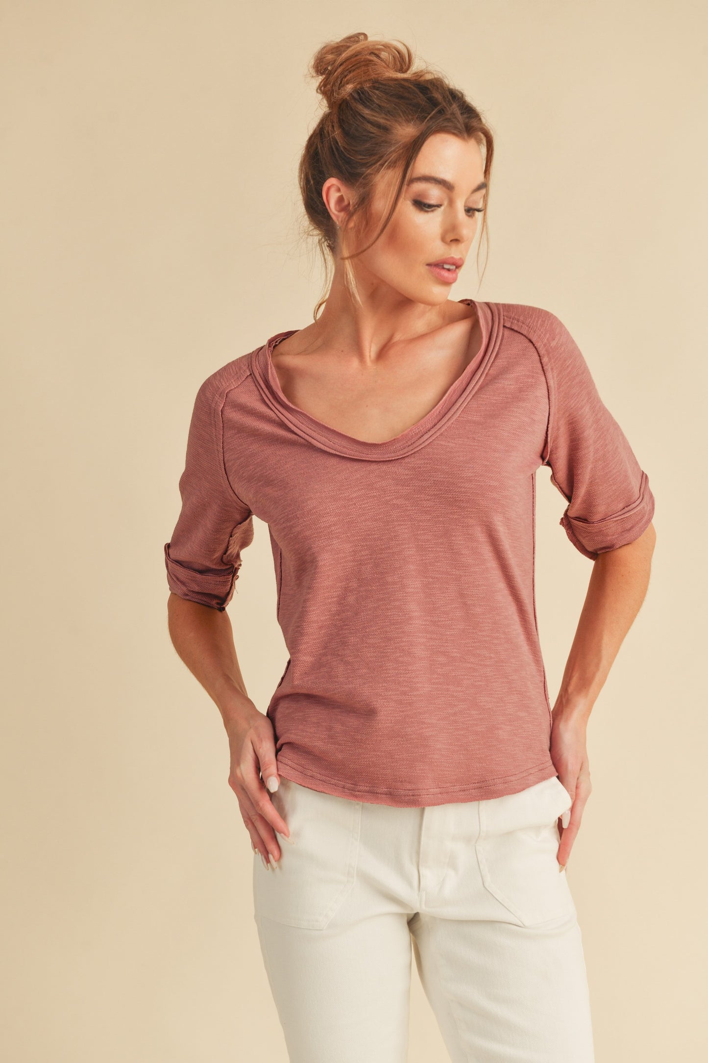 Giana V neck Tee
