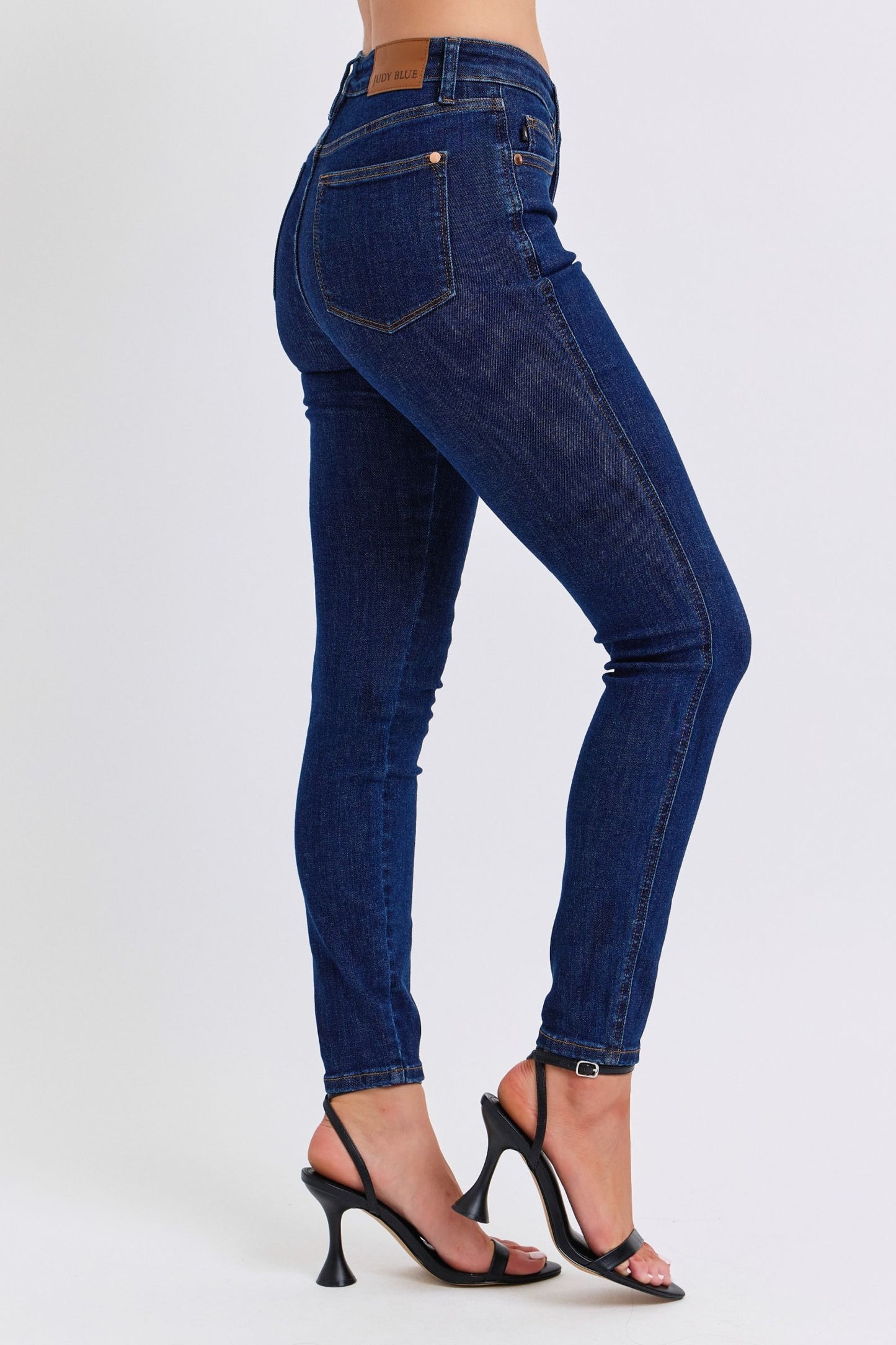 Judy Blue Mid Rise Skinny Jeans