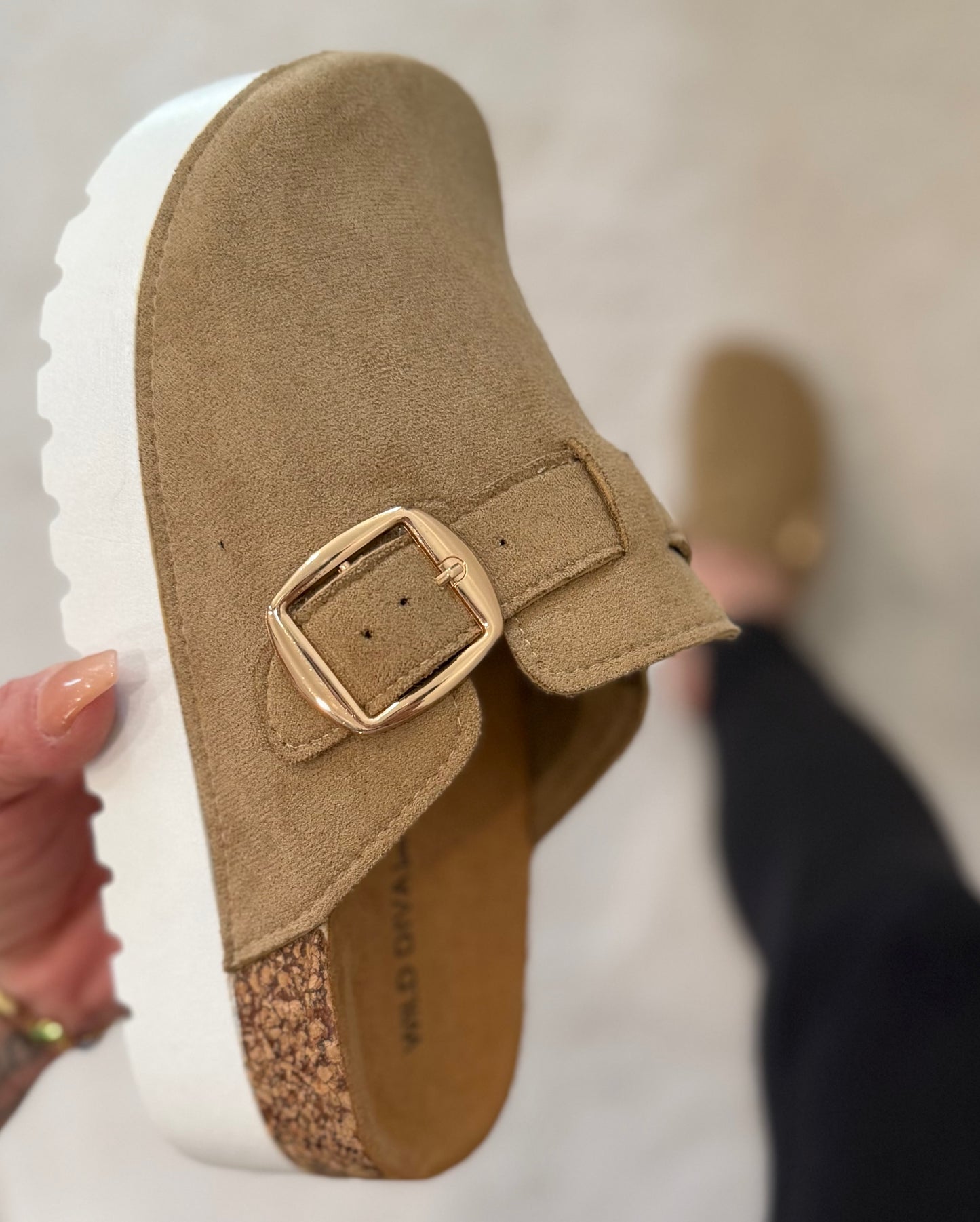 Platform Clog Slides￼