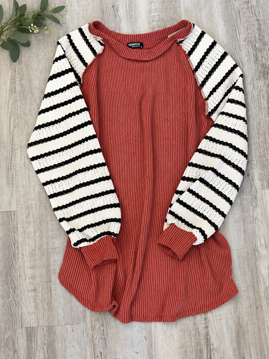 Rust ribbed contrast sleeve top