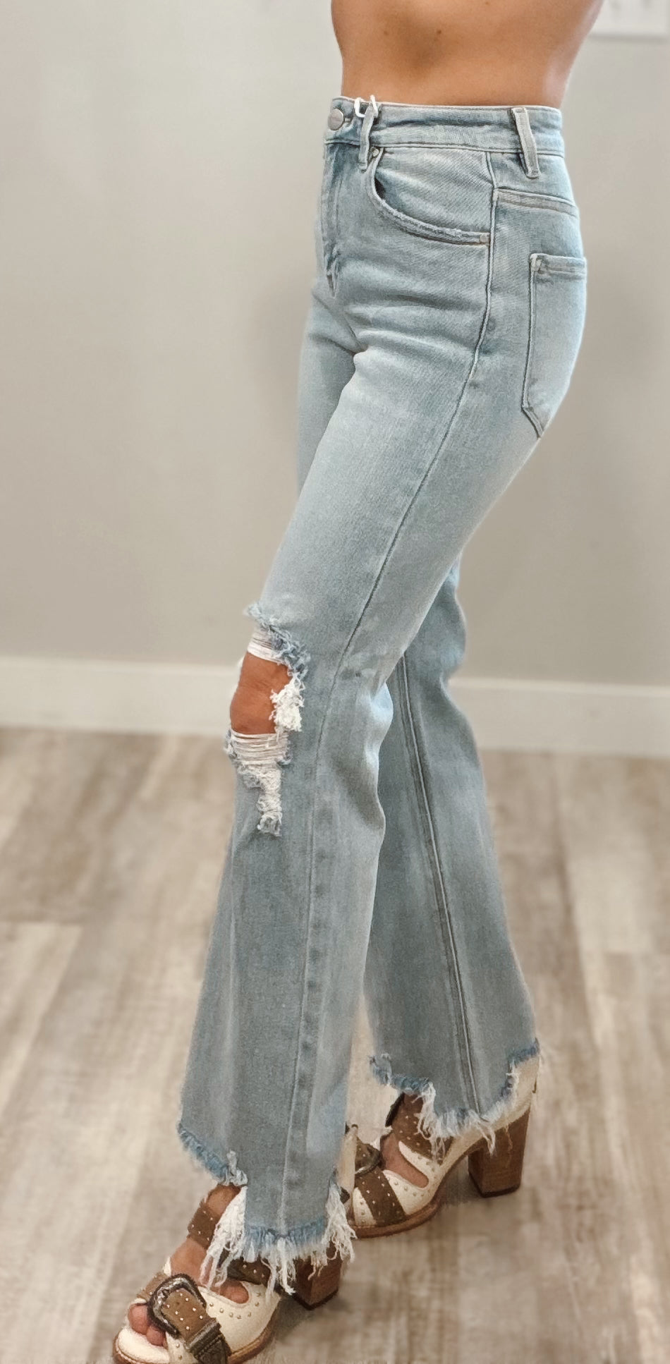 Risen High Waist Crop Straight Jeans