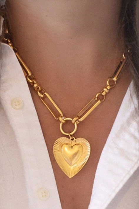 Etched Heart Chunky Necklace