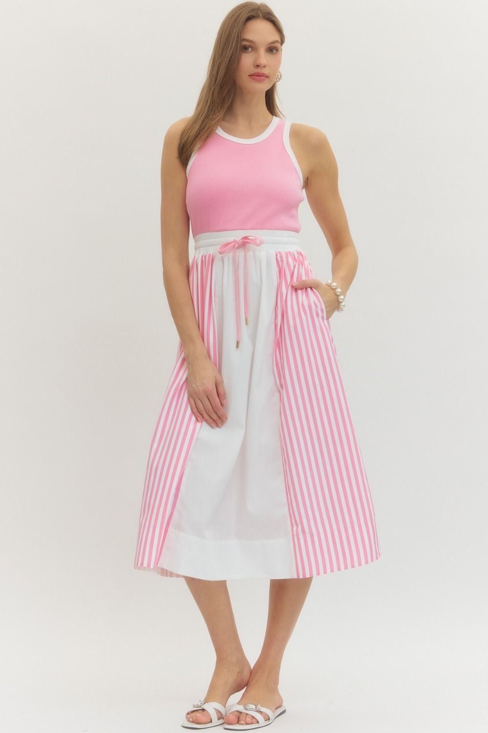 Entro Sleeveless Midi Dress